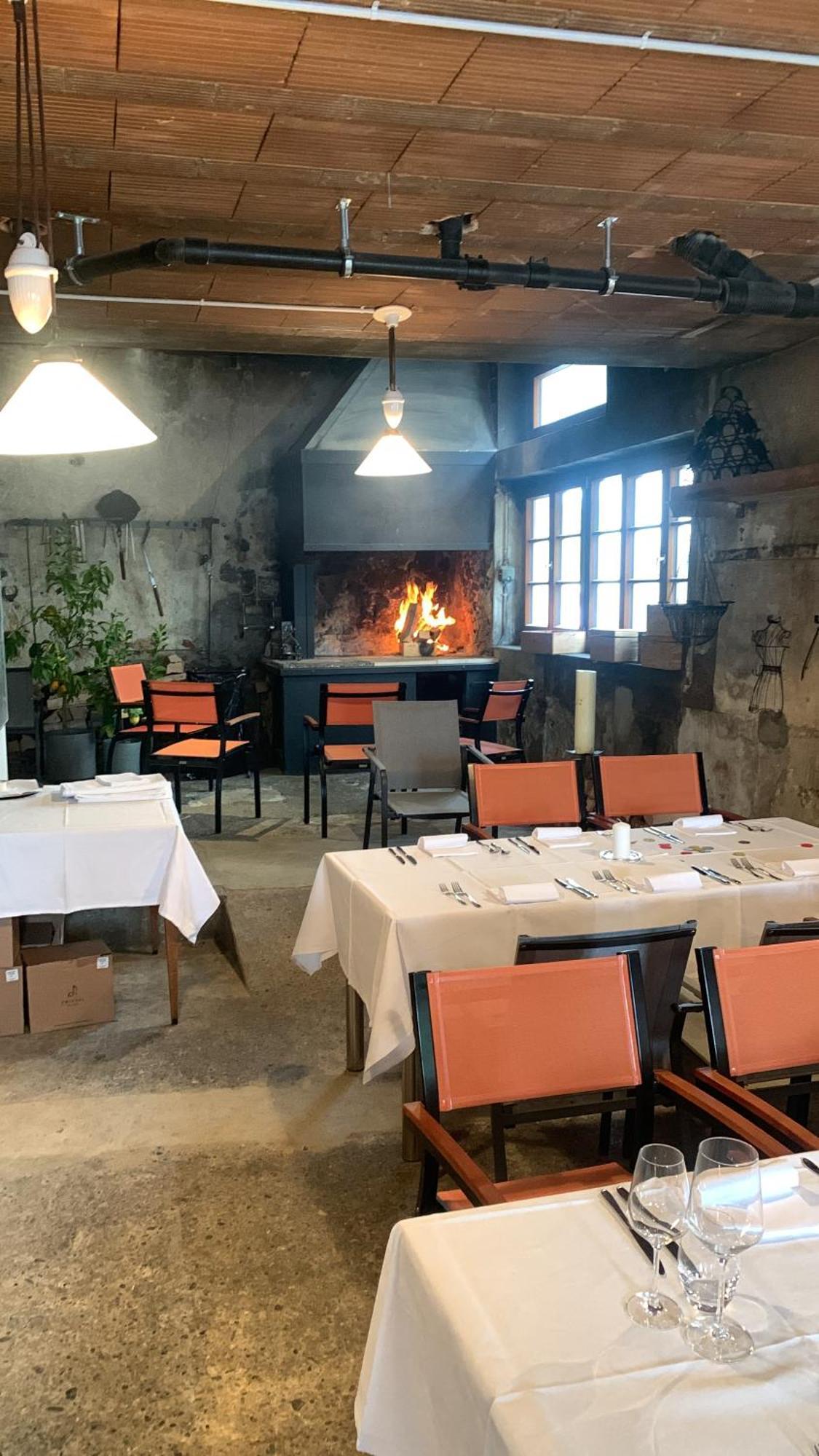 Hotel Restaurant Croix Blanche Sugiez Buitenkant foto